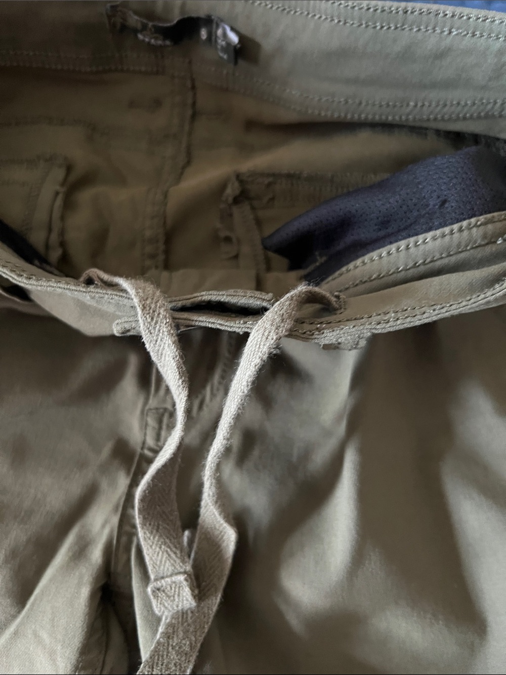 Prana  Like New Halle Bermuda Shorts Sz 6 - Picture 5 of 8